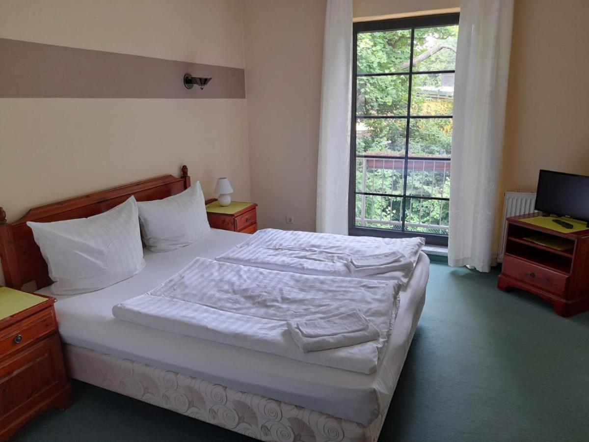 Hotel Am Kreischaer Park المظهر الخارجي الصورة